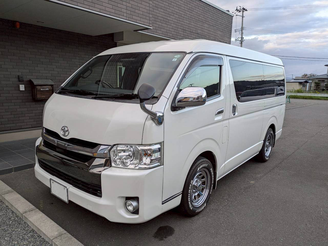 トヨタ ハイエース 平成31年式 CBF-TRH216Kの買取写真